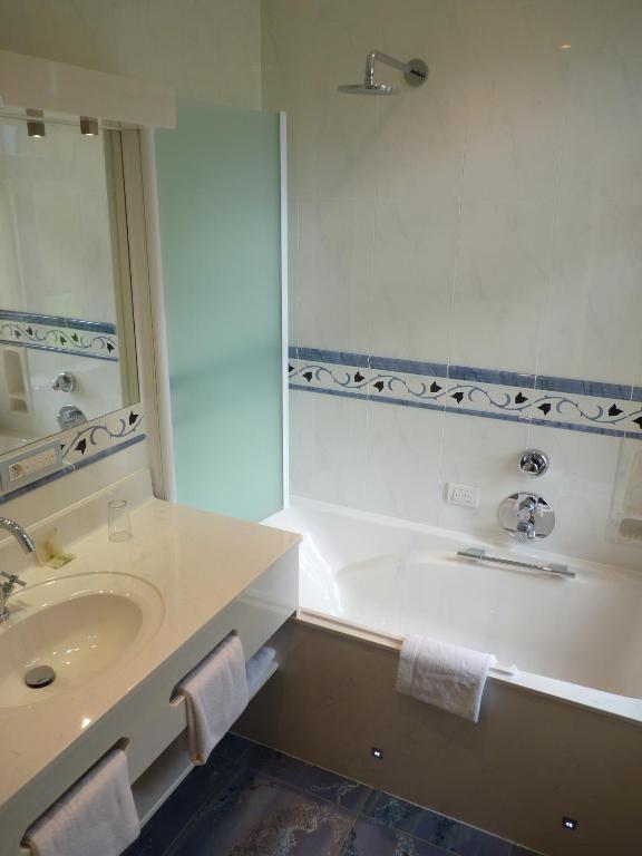 Les Tilleuls Hotel Jupille Dış mekan fotoğraf
