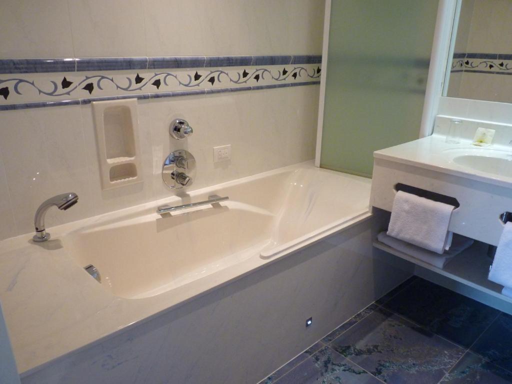 Les Tilleuls Hotel Jupille Dış mekan fotoğraf