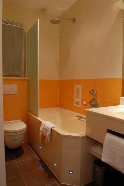 Les Tilleuls Hotel Jupille Dış mekan fotoğraf